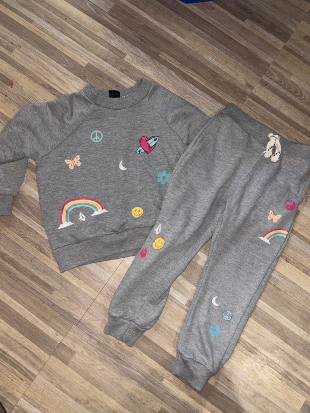 Volcom Gray Kids Sweatshirt and Joggers with Colorful Icons